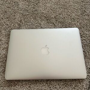 Apple MacBook Air in Sleek Silver
